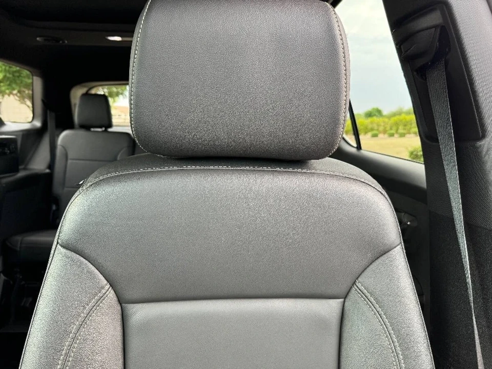 2023 Chevrolet Traverse - Image 7 of 15