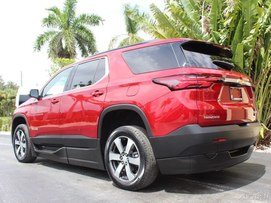 2023 Chevrolet Traverse - Image 8 of 12