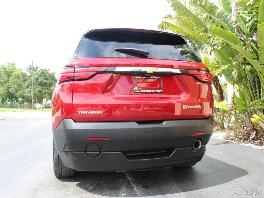 2023 Chevrolet Traverse - Image 10 of 12