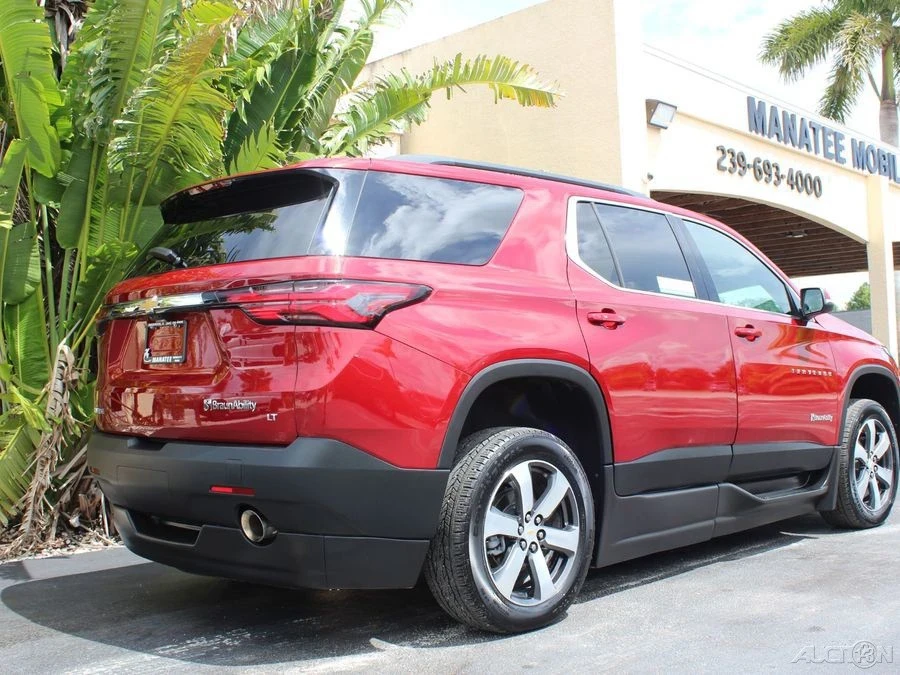 2023 Chevrolet Traverse - Image 5 of 12