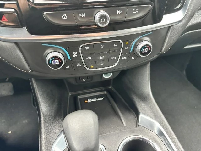 2023 Chevrolet Traverse - Image 17 of 21