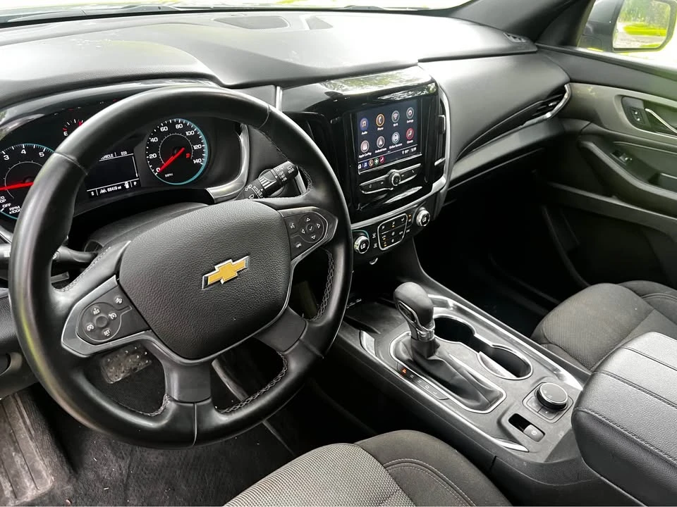 2023 Chevrolet Traverse - Image 7 of 9