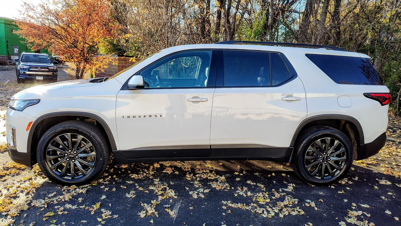 2023 Chevrolet Traverse - Image 8 of 13