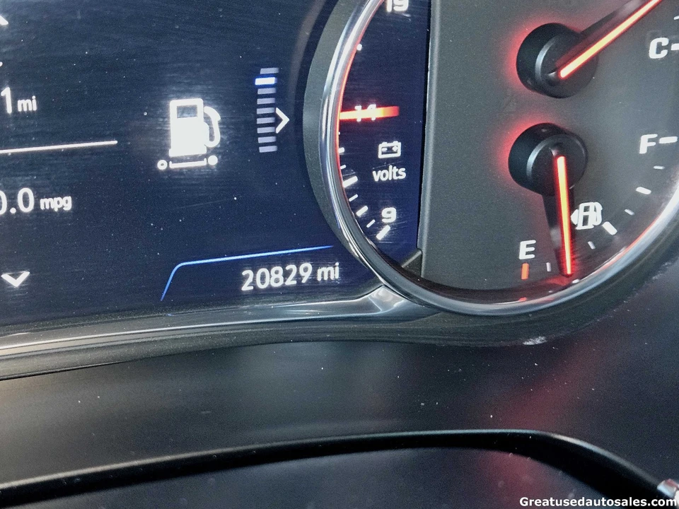 2023 Chevrolet Traverse - Image 20 of 21