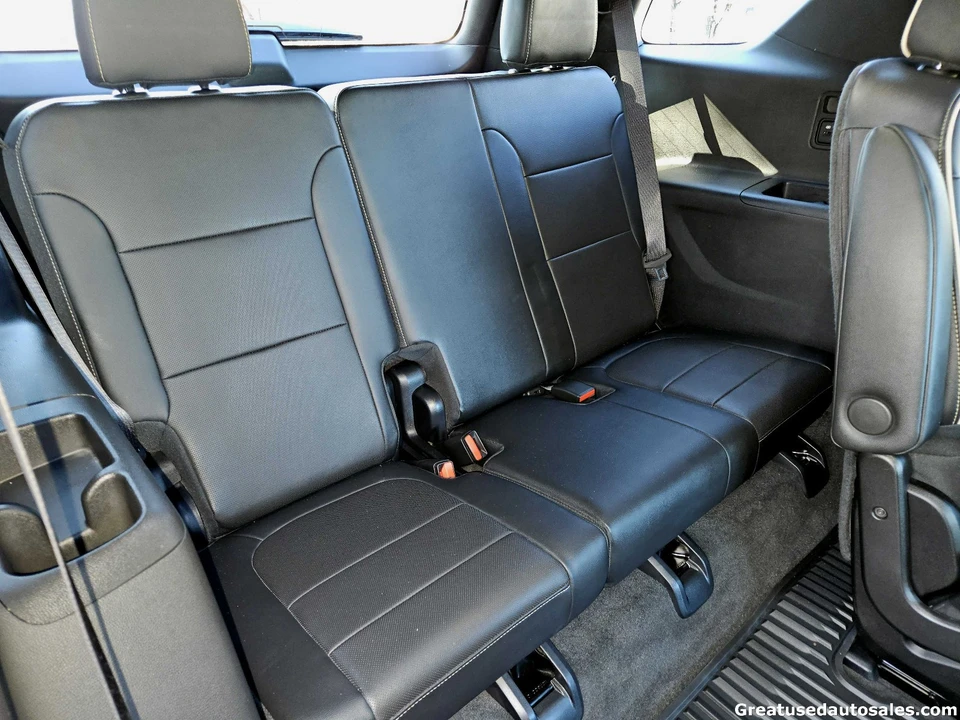 2023 Chevrolet Traverse - Image 16 of 21