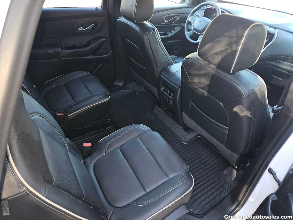2023 Chevrolet Traverse - Image 17 of 21