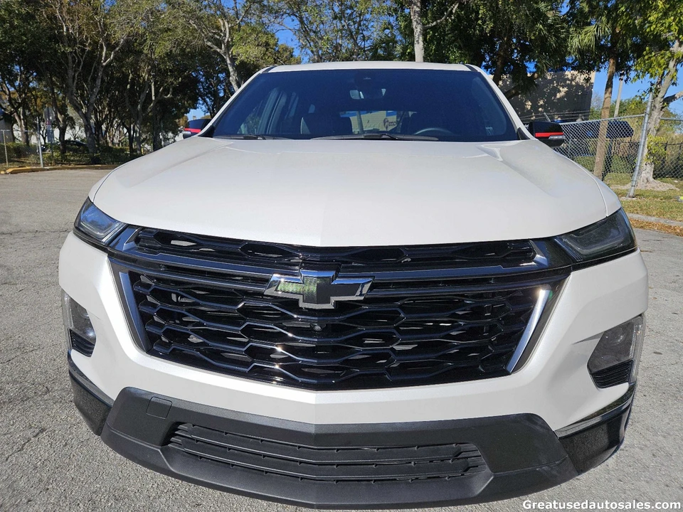 2023 Chevrolet Traverse - Image 2 of 21