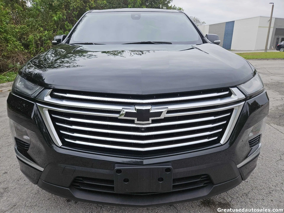 2023 Chevrolet Traverse - Image 2 of 21