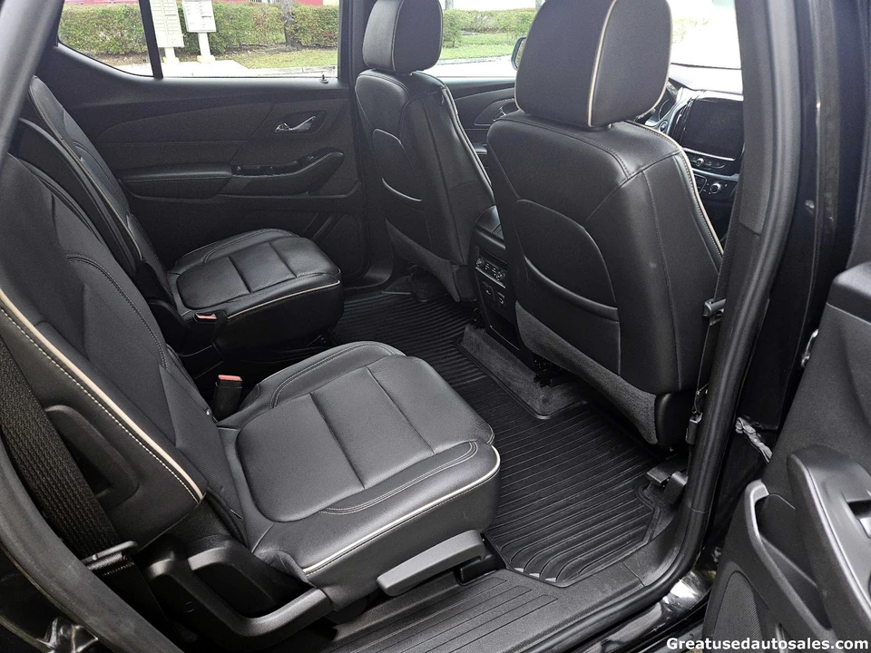 2023 Chevrolet Traverse - Image 17 of 21
