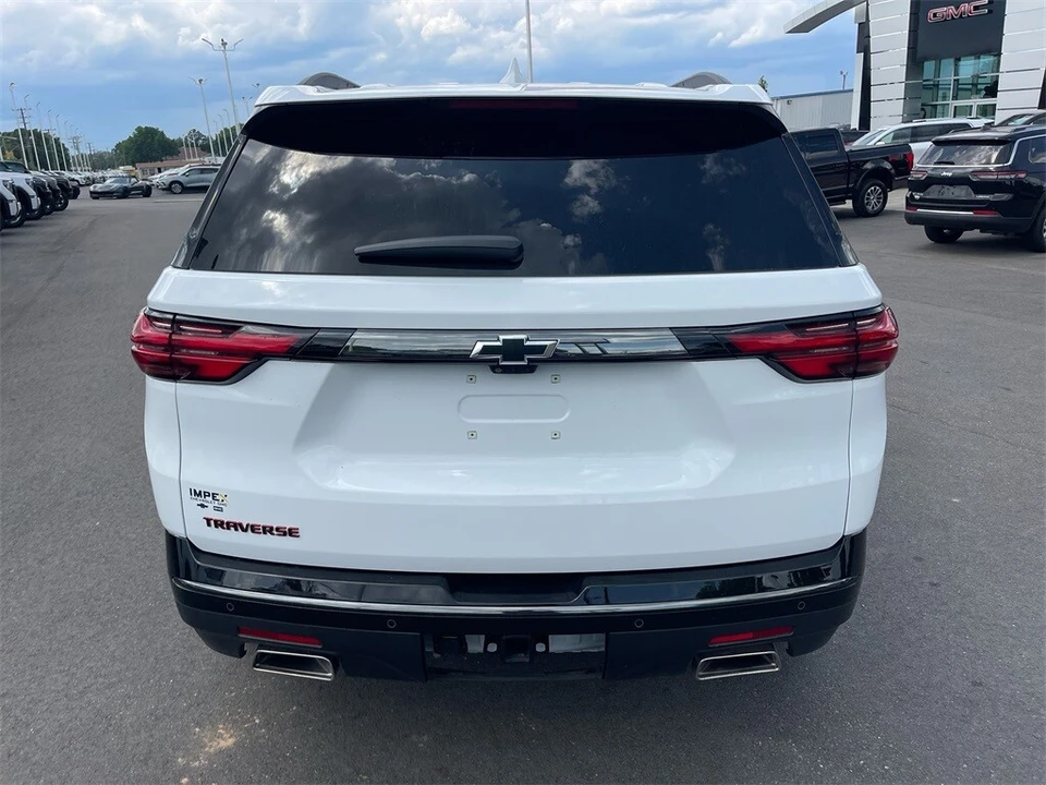 2023 Chevrolet Traverse - Image 4 of 12