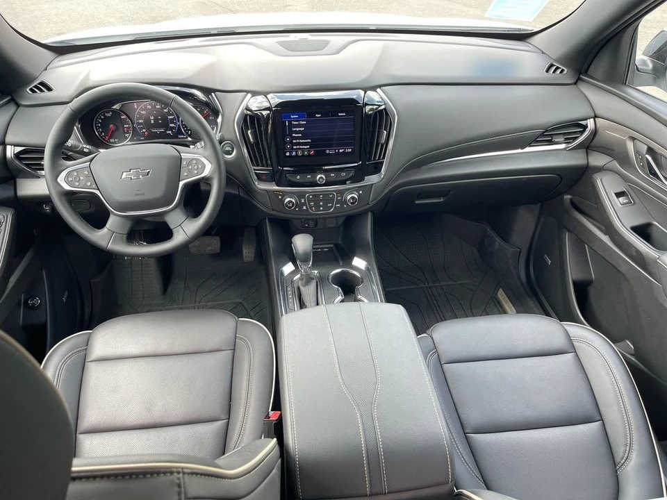 2023 Chevrolet Traverse - Image 15 of 21