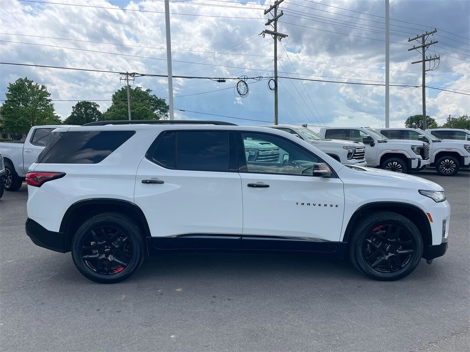 2023 Chevrolet Traverse - Image 6 of 12