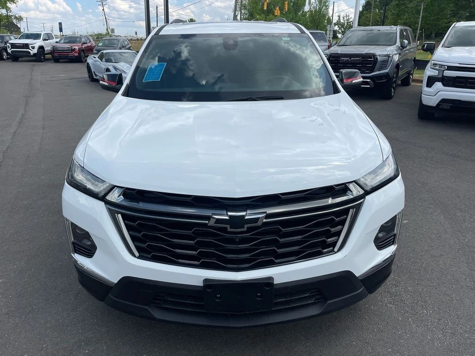 2023 Chevrolet Traverse - Image 8 of 21