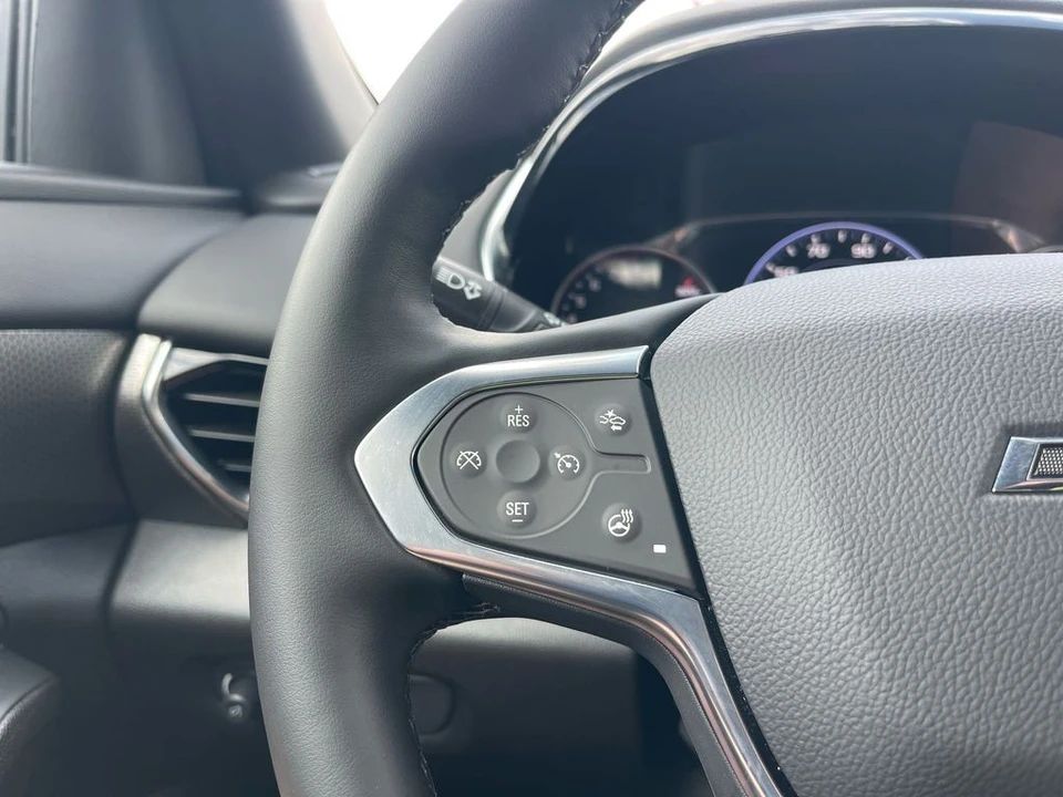 2023 Chevrolet Traverse - Image 17 of 21