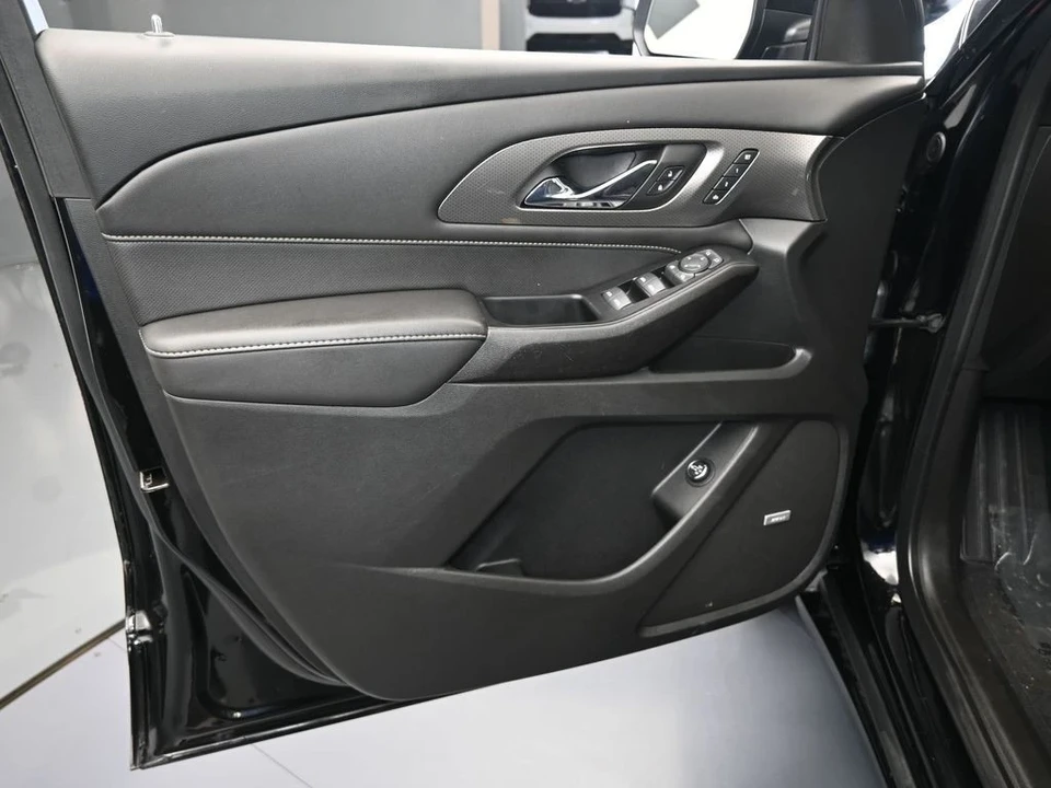 2023 Chevrolet Traverse - Image 12 of 12