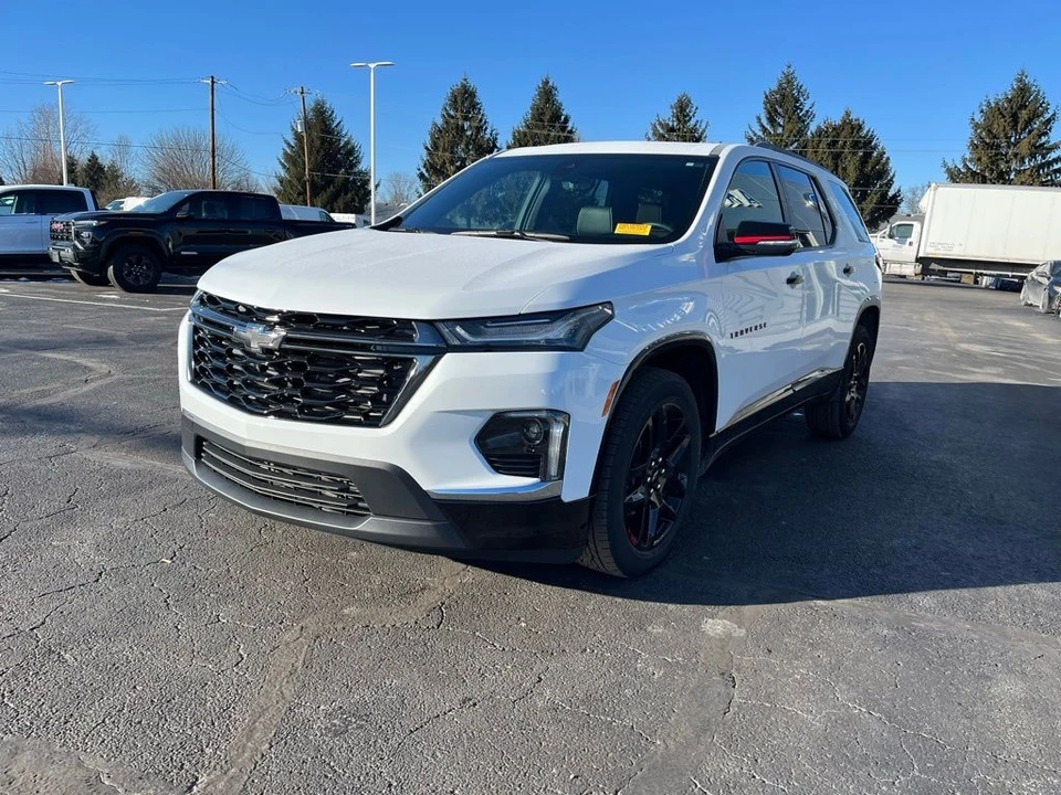 2023 Chevrolet Traverse - Image 9 of 12