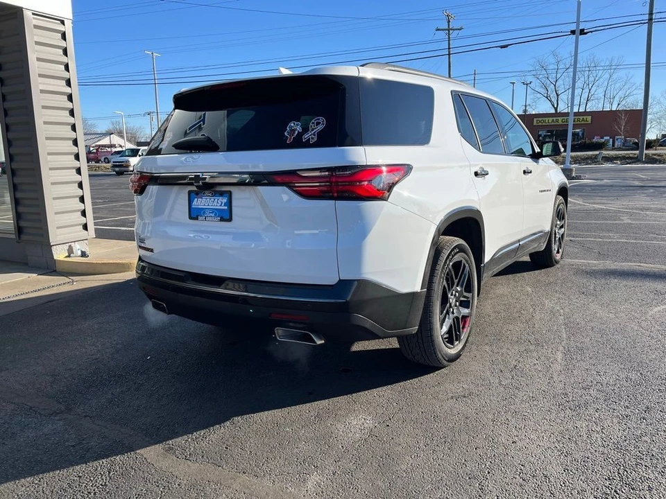2023 Chevrolet Traverse - Image 4 of 12