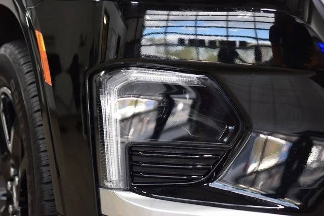 2023 Chevrolet Traverse - Image 6 of 12