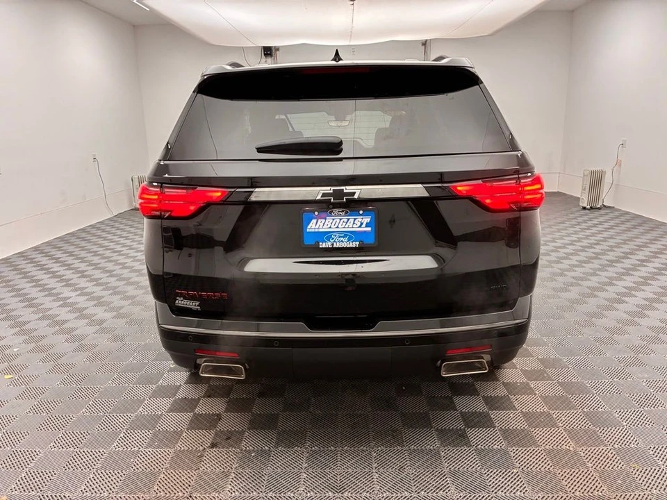 2023 Chevrolet Traverse - Image 10 of 12
