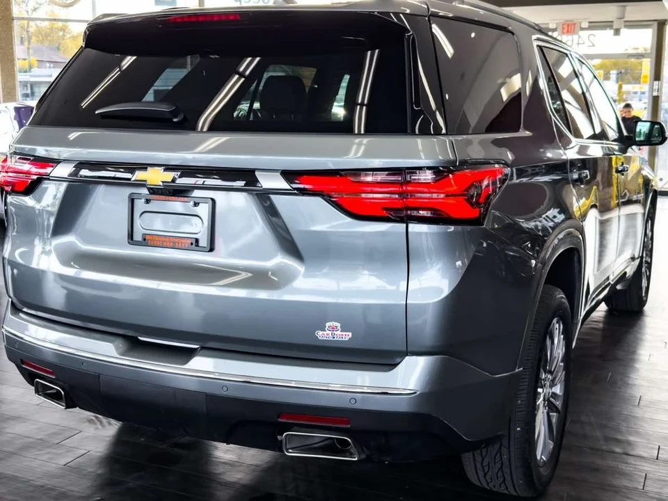 2023 Chevrolet Traverse - Image 14 of 21