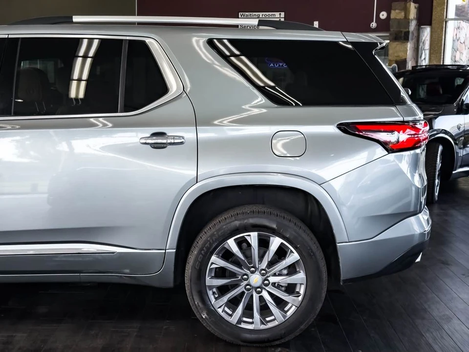 2023 Chevrolet Traverse - Image 11 of 21
