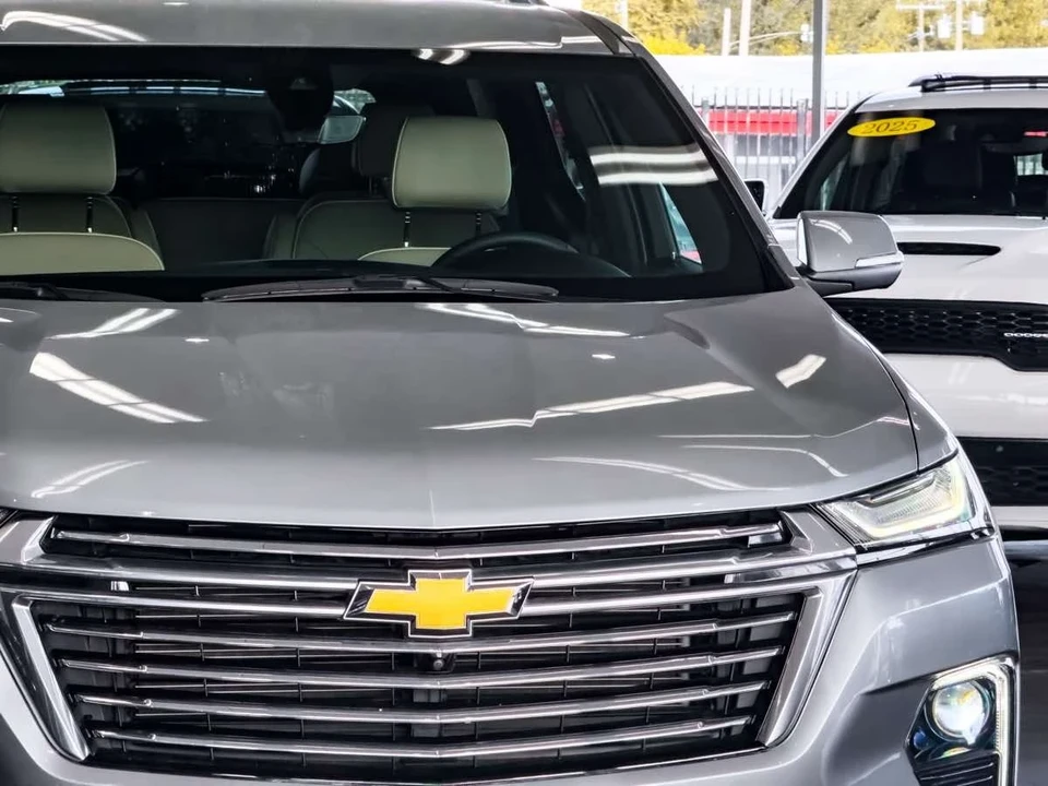 2023 Chevrolet Traverse - Image 20 of 21