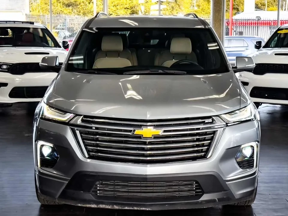 2023 Chevrolet Traverse - Image 3 of 21