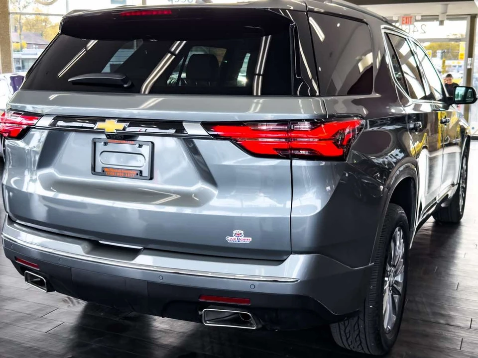 2023 Chevrolet Traverse - Image 14 of 21