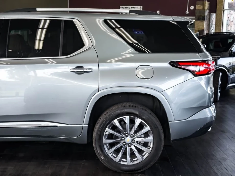 2023 Chevrolet Traverse - Image 11 of 21