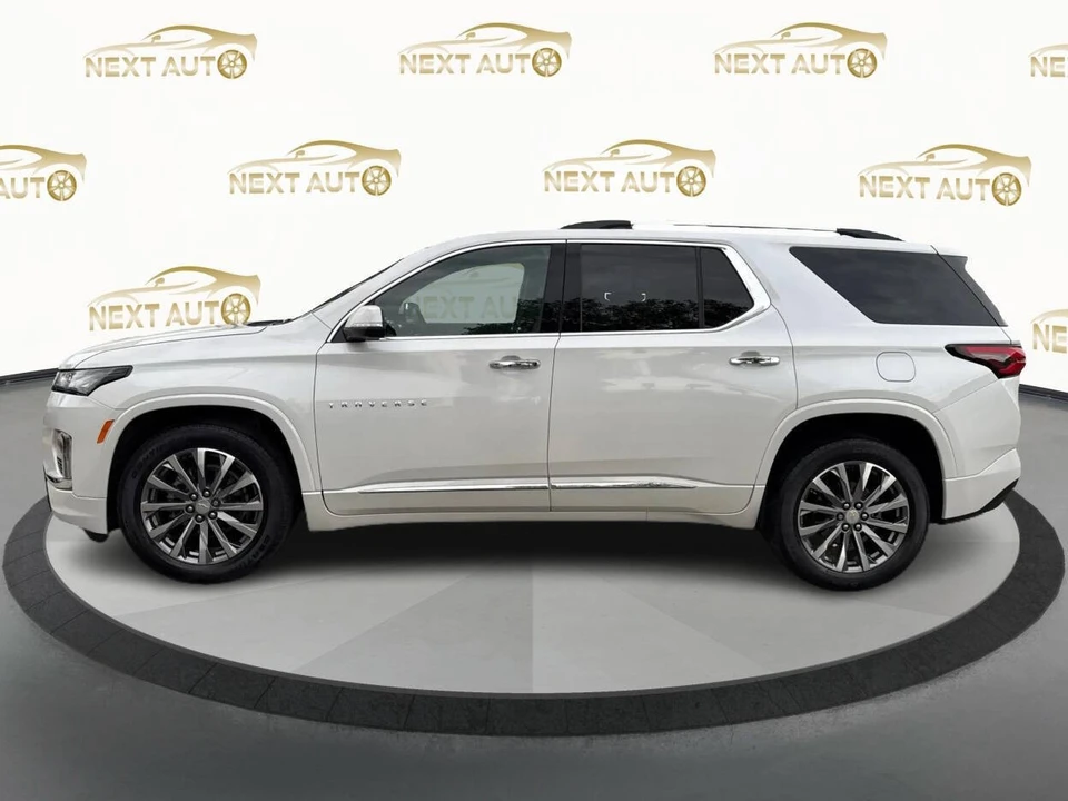 2023 Chevrolet Traverse - Image 2 of 21