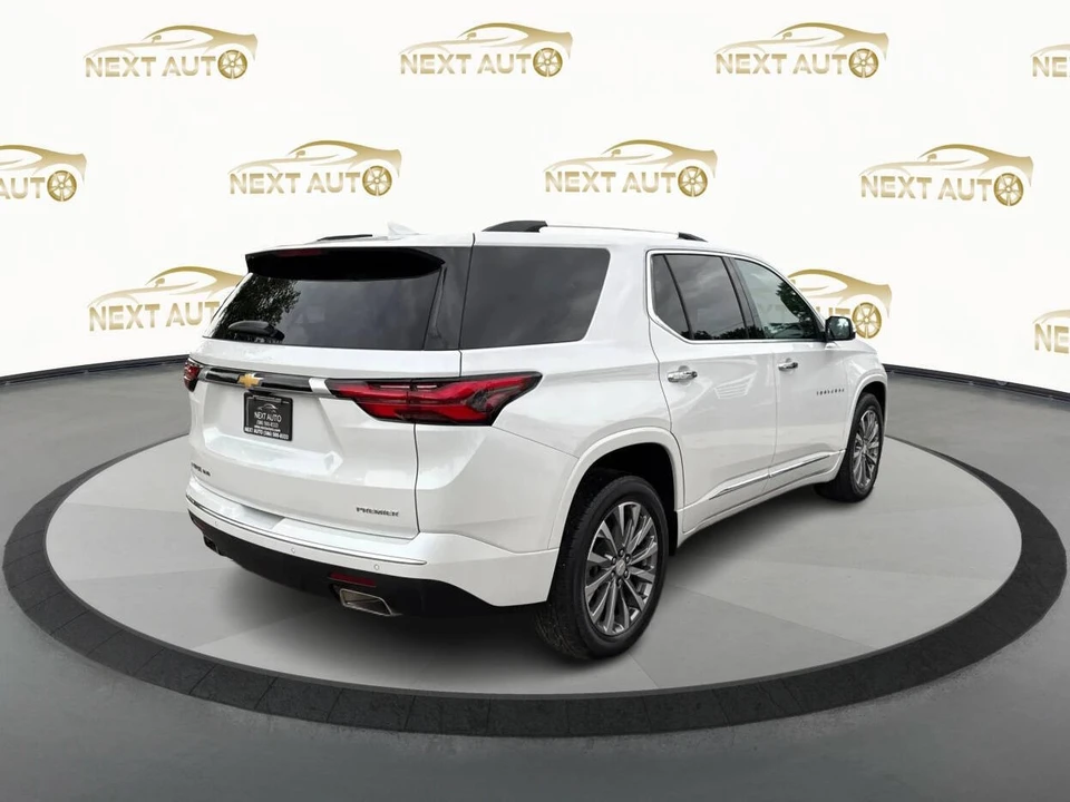 2023 Chevrolet Traverse - Image 5 of 12