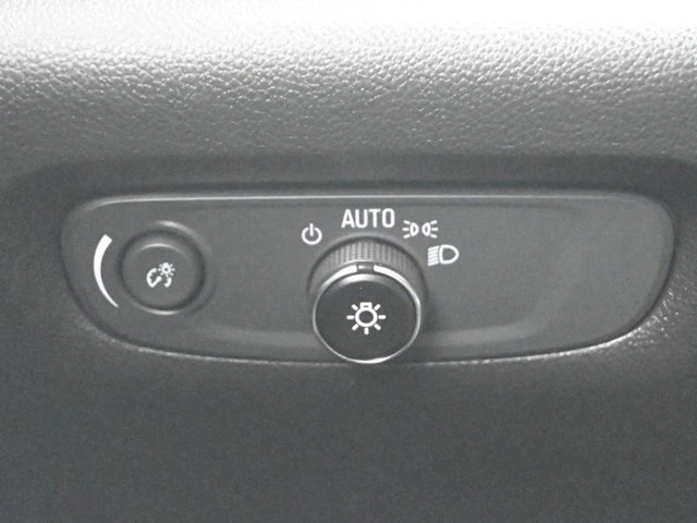 2023 Chevrolet Traverse - Image 11 of 20