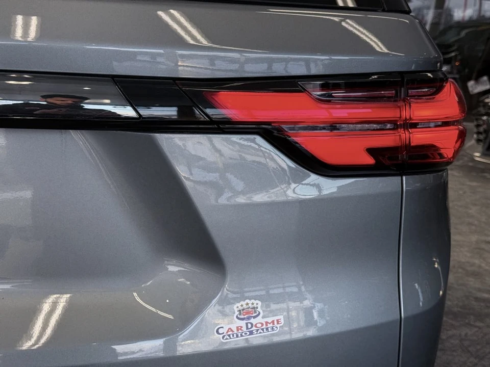 2023 Chevrolet Traverse - Image 15 of 21