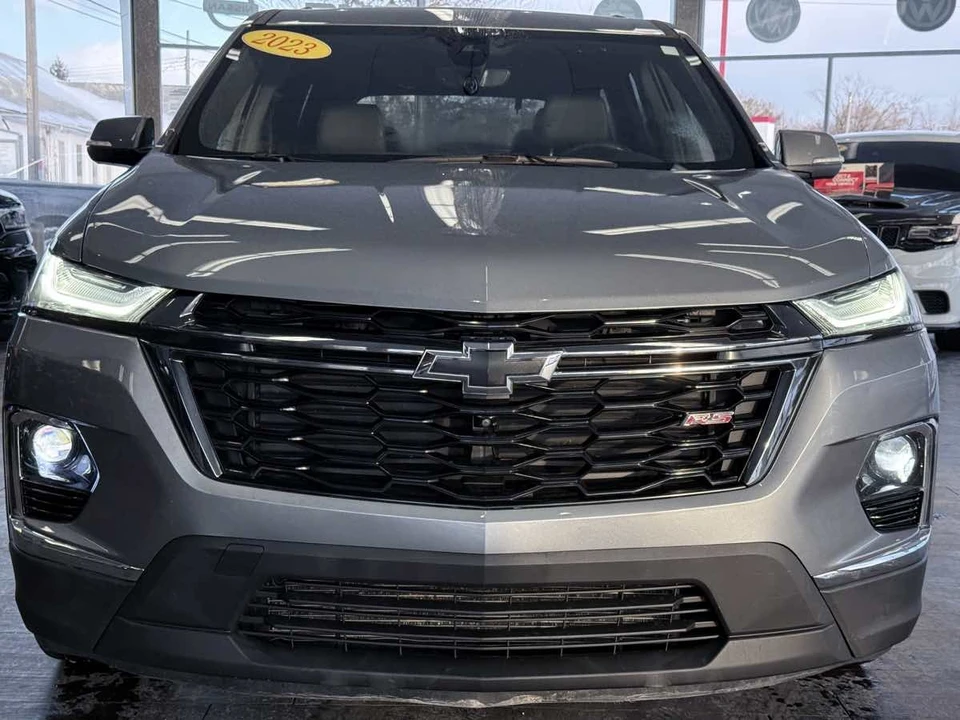 2023 Chevrolet Traverse - Image 4 of 21