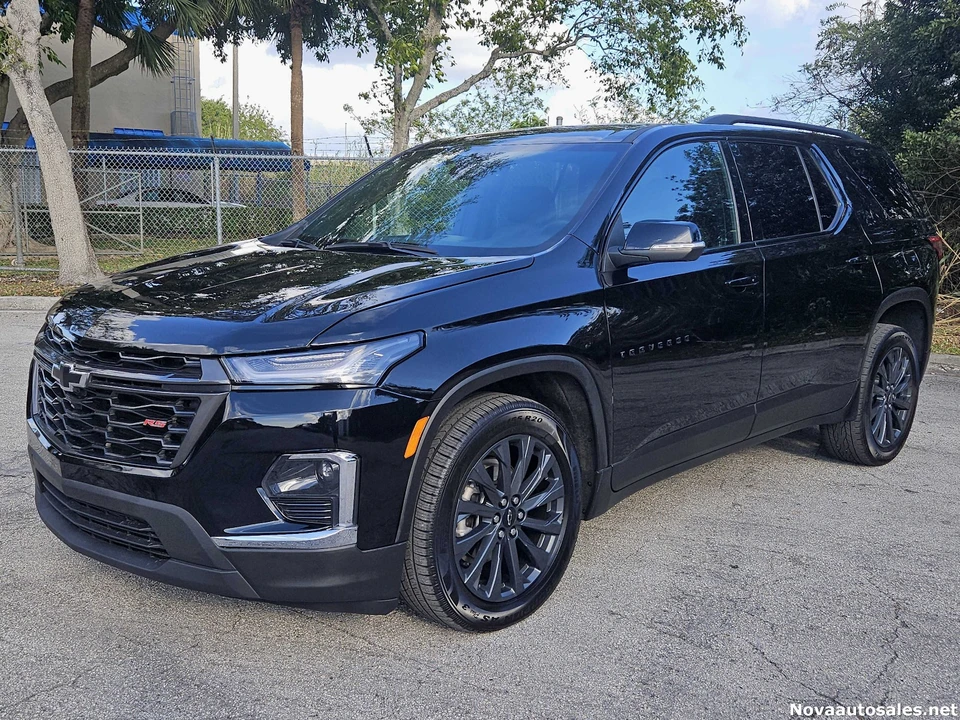 2023 Chevrolet Traverse - Image 3 of 21