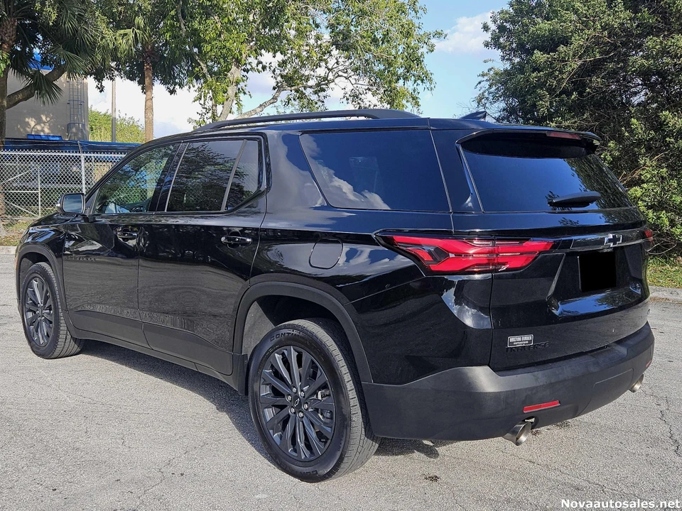 2023 Chevrolet Traverse - Image 4 of 21