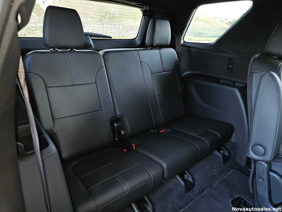 2023 Chevrolet Traverse - Image 15 of 21