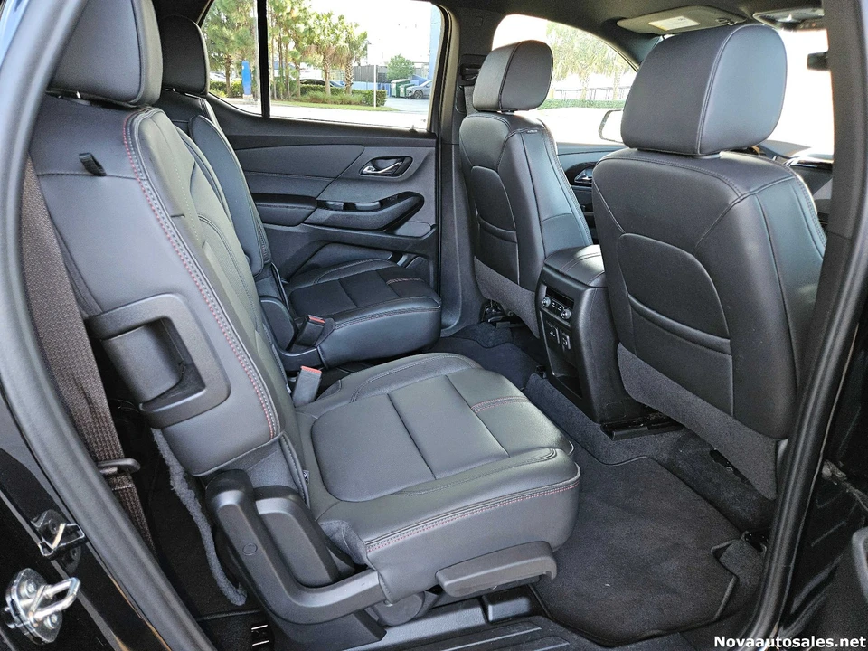 2023 Chevrolet Traverse - Image 16 of 21