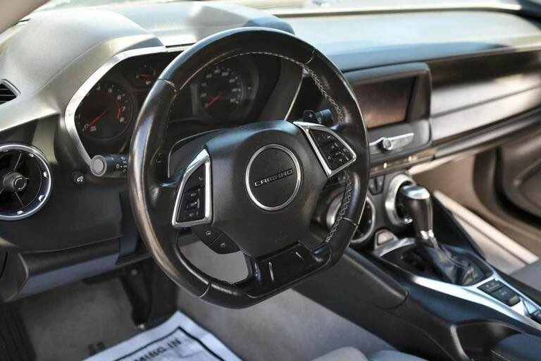2023 Chevrolet Camaro 6th Gen - Image 8 of 10