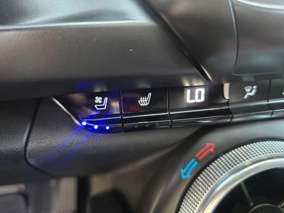 2023 Chevrolet Camaro 6th Gen - Image 5 of 19