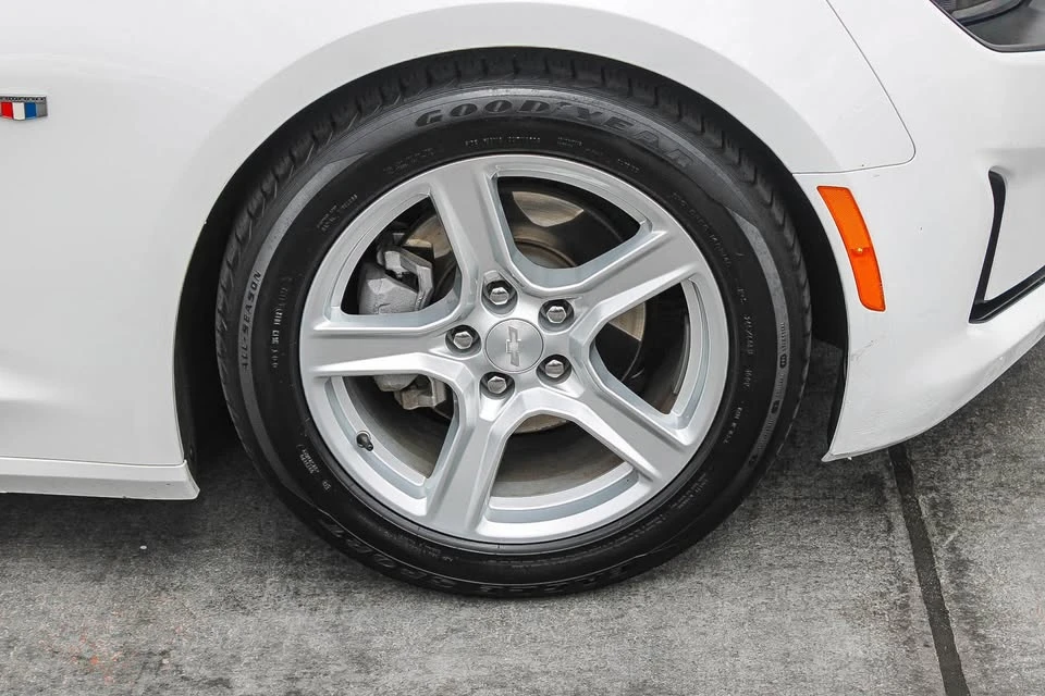 2023 Chevrolet Camaro 6th Gen - Image 9 of 19