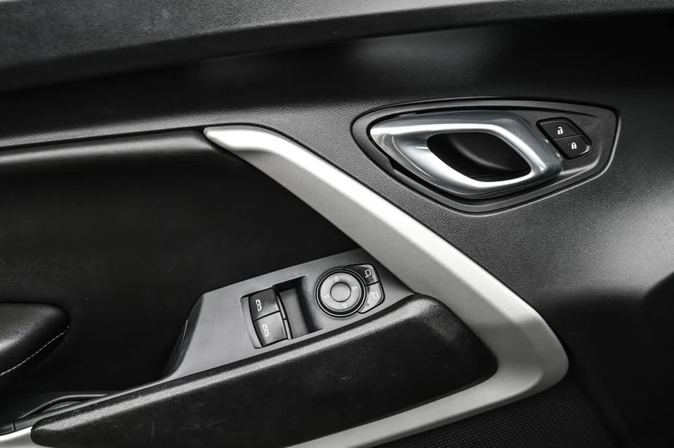 2023 Chevrolet Camaro 6th Gen - Image 12 of 20