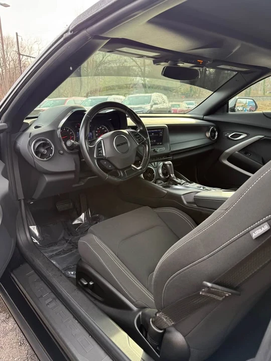 2023 Chevrolet Camaro 6th Gen - Image 7 of 10