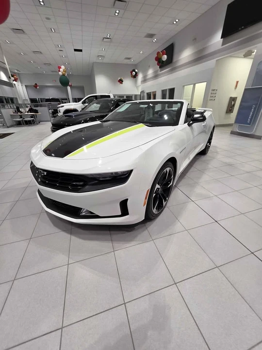 2023 Chevrolet Camaro 6th Gen - Image 2 of 10