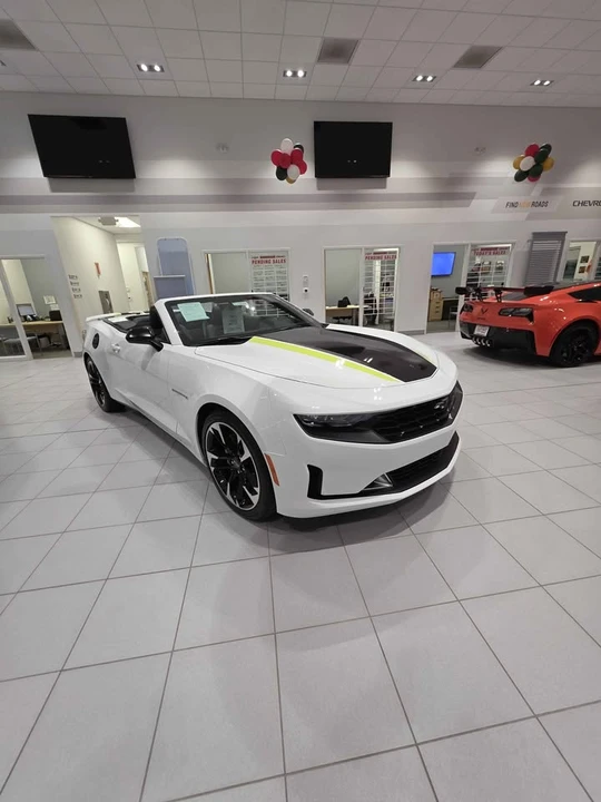 2023 Chevrolet Camaro 6th Gen - Image 8 of 10