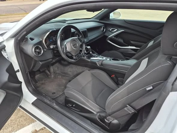 2023 Chevrolet Camaro 6th Gen - Image 9 of 12