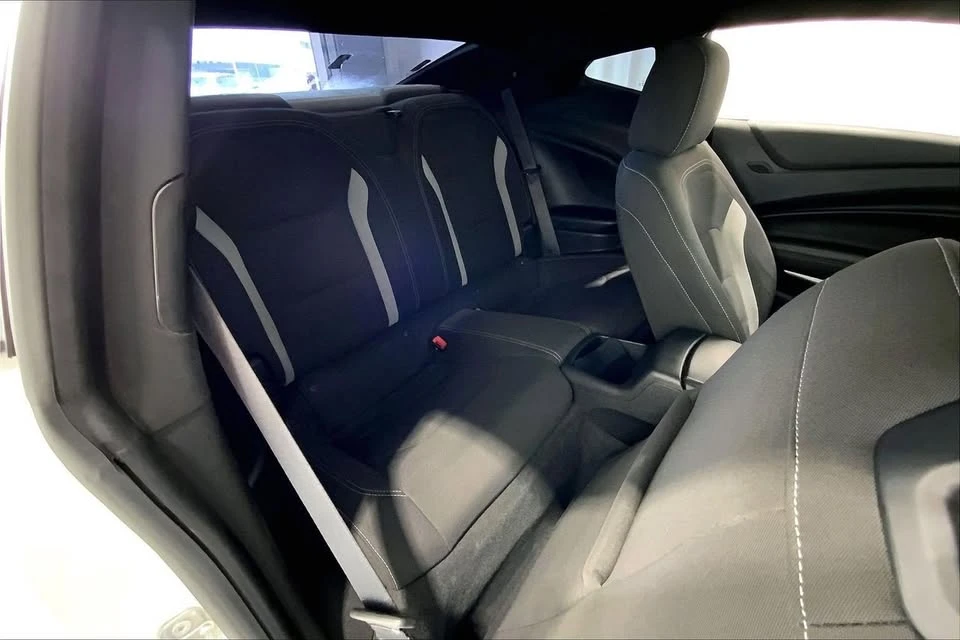 2023 Chevrolet Camaro 6th Gen - Image 10 of 17