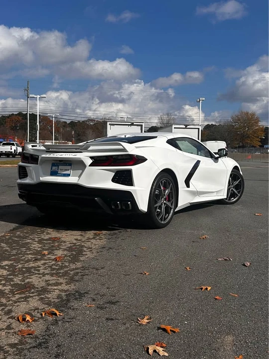 2023 Chevrolet Corvette C8 - Image 5 of 10