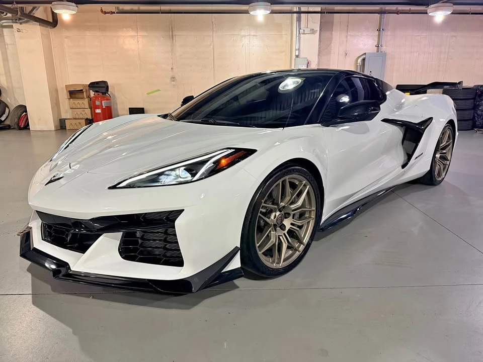 2023 Chevrolet Corvette C8 Z06 - Image 1 of 17