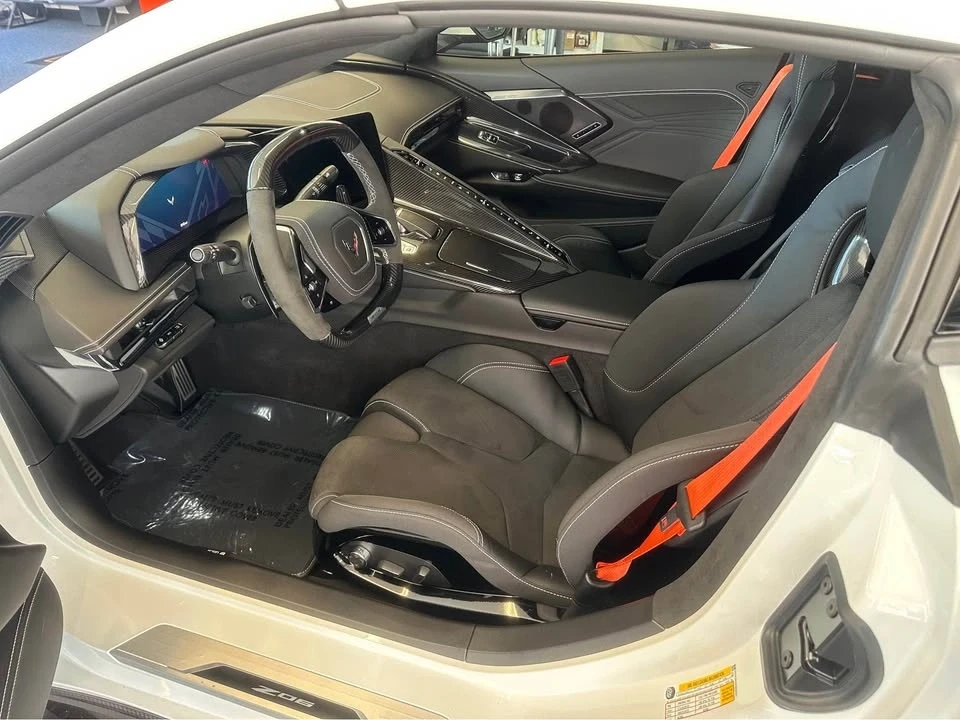 2023 Chevrolet Corvette C8 Z06 - Image 10 of 17